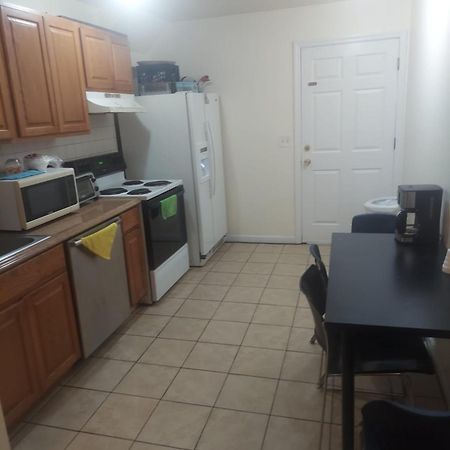 Crystal Room 1 Guest House Near 12Mins To Ewr Airport / Prudential / Njit / Penn Station Newark Exteriér fotografie