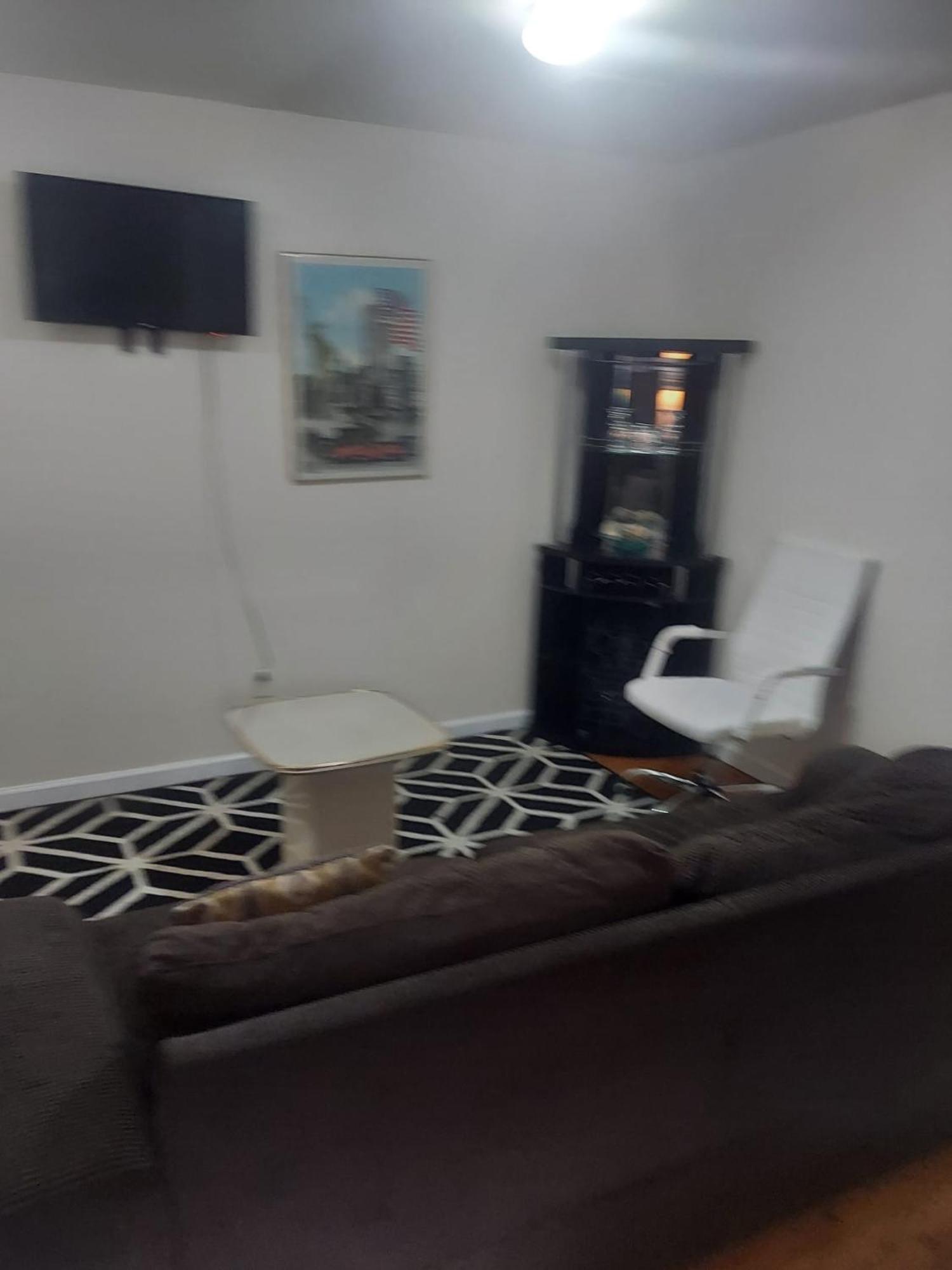 Crystal Room 1 Guest House Near 12Mins To Ewr Airport / Prudential / Njit / Penn Station Newark Exteriér fotografie
