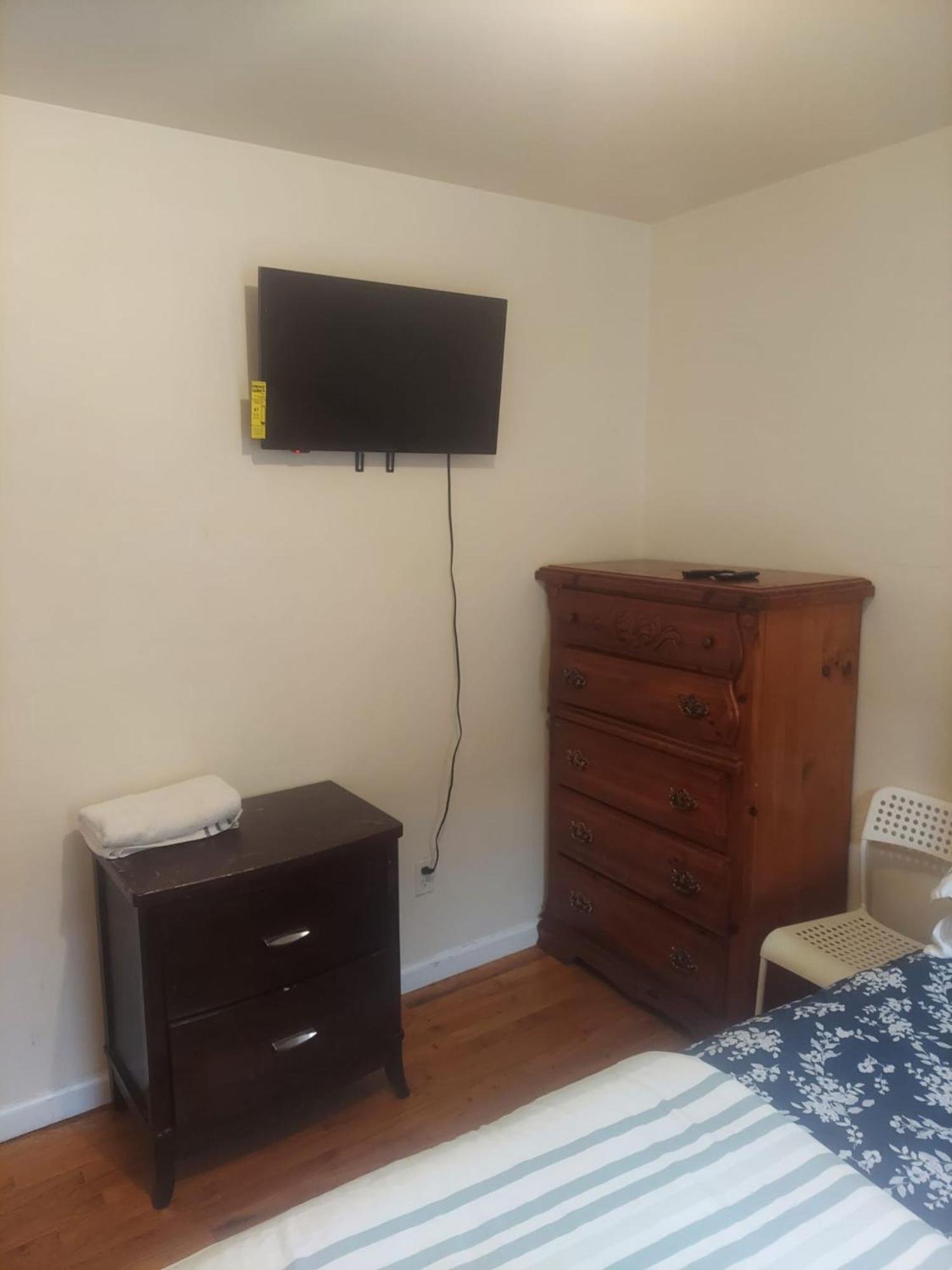 Crystal Room 1 Guest House Near 12Mins To Ewr Airport / Prudential / Njit / Penn Station Newark Exteriér fotografie