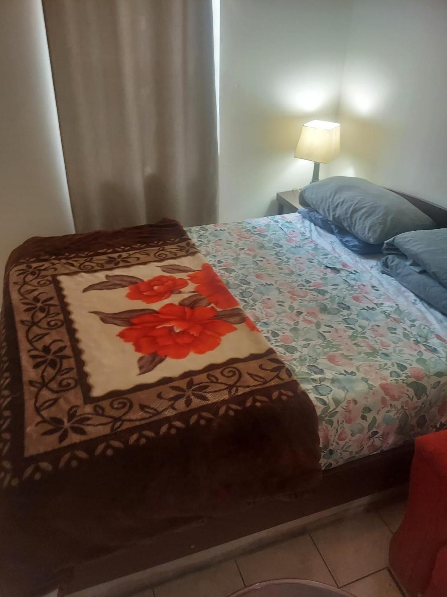 Crystal Room 1 Guest House Near 12Mins To Ewr Airport / Prudential / Njit / Penn Station Newark Exteriér fotografie